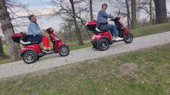 TEST: elektro čtyřkolky a tříkolky Selvo nejsou jen pro seniory