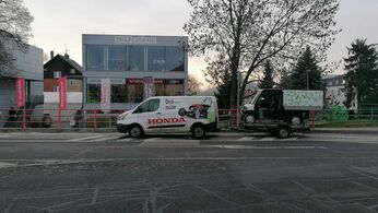 Selvo auto v botanické zahradě v Praze