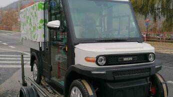 Selvo auto v botanické zahradě v Praze